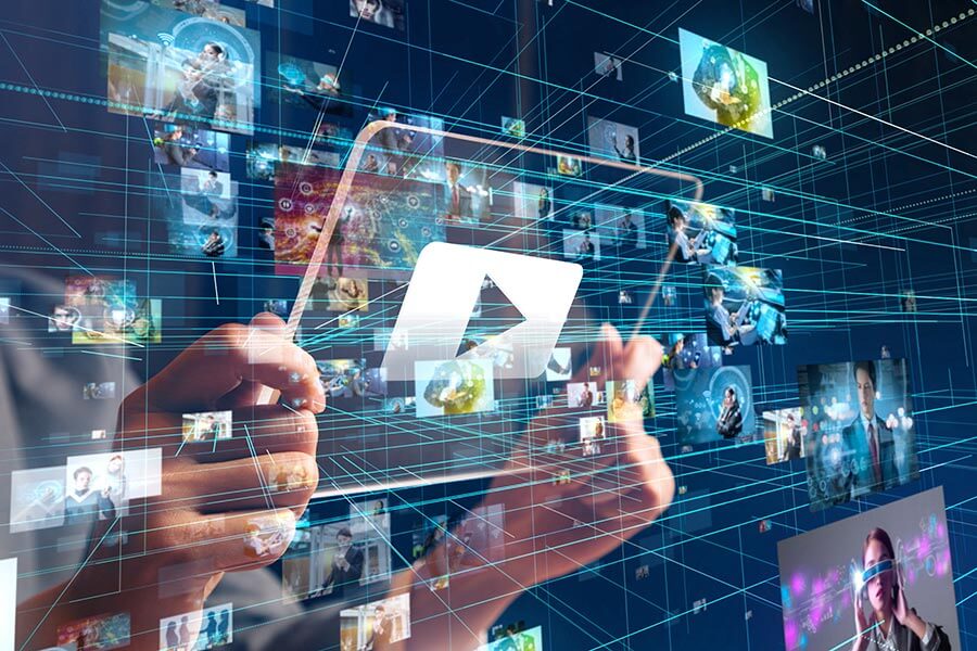 企業がYouTubeを活用するイメージ画像