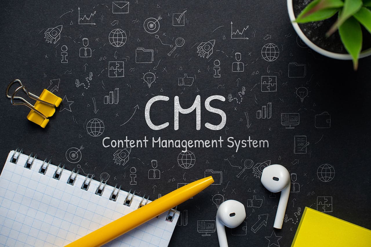 自社に合ったCMSを選ぶイメージ画像