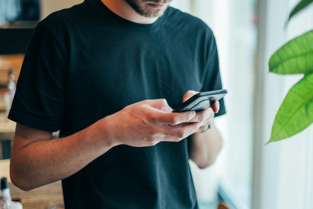ブログはスマホでも始められる？初心者でも大丈夫？
