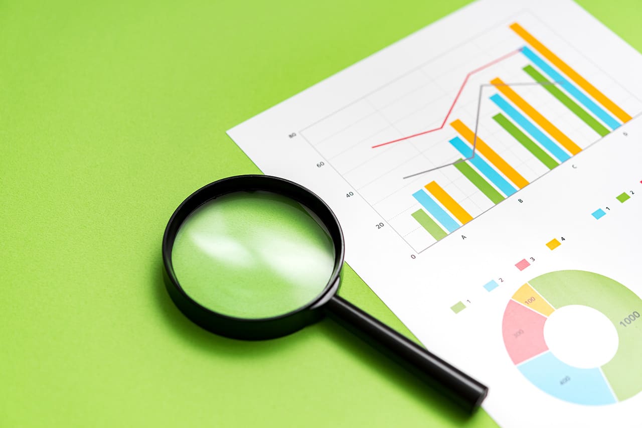 月1万円だと何種類のリスティング広告を出せるか調べるイメージ